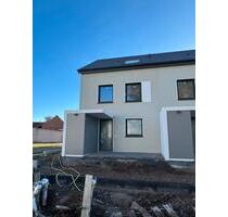 Reihenendhaus Neubau!!! - 1.750,00&nbsp;EUR Kaltmiete, ca.&nbsp; 120,00&nbsp;m&sup2; in Gehrden (PLZ: 30989)