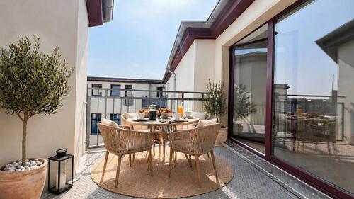 Foto - Helle 3-Zi.-DG-Wohnung mit Balkon & neuer EBK in Klausenerstraße