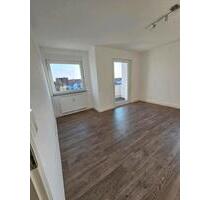 Frei ab 01.04. 2026. Schicke Dreizimmerwohnung im OG eines 12 Parteienhauses, mit Keller, Balkon und Garage. - Gerstetten