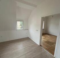 Große, helle 5-Raum-Wohnung in Gersdorf (Erstbezug)