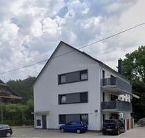 Modernes Wohnen auf 2 Etagen | Maisonette | Balkon | Kaminofen - Elzach