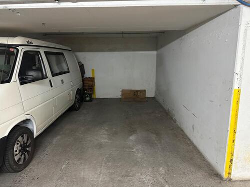 Foto - Motorrad Stellplatz Tiefgarage Gartenstrasse Tübingen