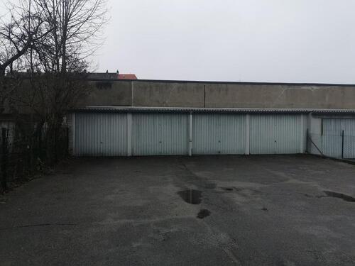 Foto - Garage direkt am Wilhelmplatz zu vermieten