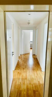 Foto - Helle 3-Zimmer-Wohnung inkl. Stellplatz & Garten und Hausmeister