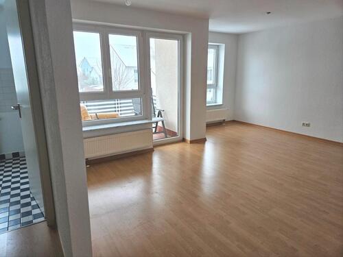 Foto - Schöne 2 Zi.-Wohnung mit Balkon u. TG-Stellplatz