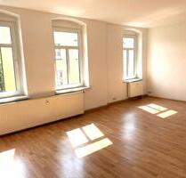 freundliche sonnige 5 R Whg - 675,00 EUR Kaltmiete, ca.  105,00 m² in Altenburg (PLZ: 04600)