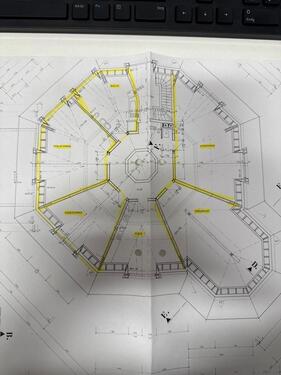 Foto - 3 Zimmer Wohnung mit 150qm - 900,00&nbsp;EUR Kaltmiete, ca.&nbsp; 150,00&nbsp;m&sup2;