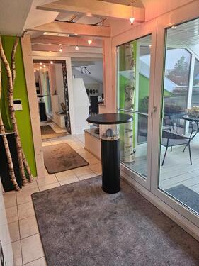 Foto - Luxuriöse komplett möblierte 3-Zimmer DG-Wohnung mit Dachterrasse