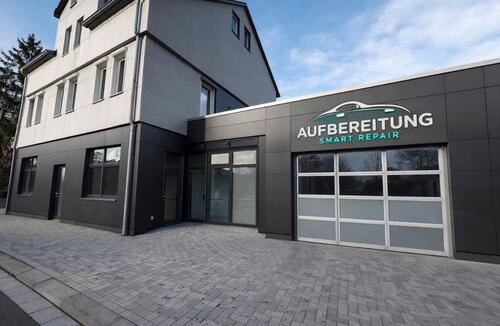 Foto - Gewerbehalle Halle Kfz Aufbereitung Lackierei Büro