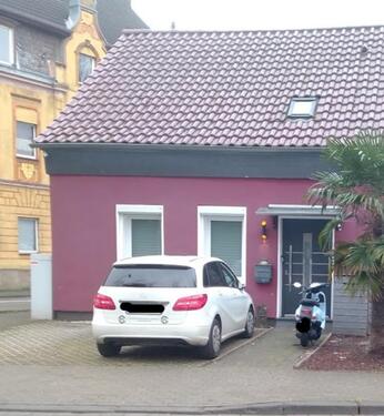 Foto - Doppelhaushälfte mit eigenem Garten, Terrasse und Stellplätzen