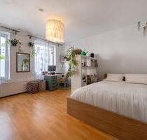 IN A TRENDY DISTRICT CLOSE TO THE RHEIN! 2 rooms, bright floor plan, fitted kitchen, and bathtub - Mainz Neustadt