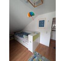 Dachgeschosswohnung - 1.100,00 EUR Kaltmiete, in Eltville am Rhein (PLZ: 65347) Hattenheim