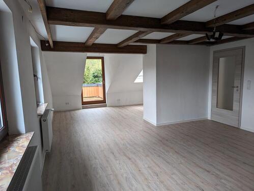 Foto - 3 Zimmer Dachgeschoßwohnung zur Miete in Poppenhausen (Wasserkuppe)
