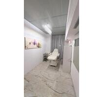 Zu vermieten: Kosmetik- oder Massageraum in Moers-Repelen - Neuss Gnadental