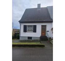 Doppelhaushälfte mit großem Grundstück mit Ausbaupotenzial - Aachen Aachen-Mitte