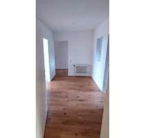 helle Wohnung mit Ausblick - 650,00 EUR Kaltmiete, in Hamm (Sieg) (PLZ: 57577)