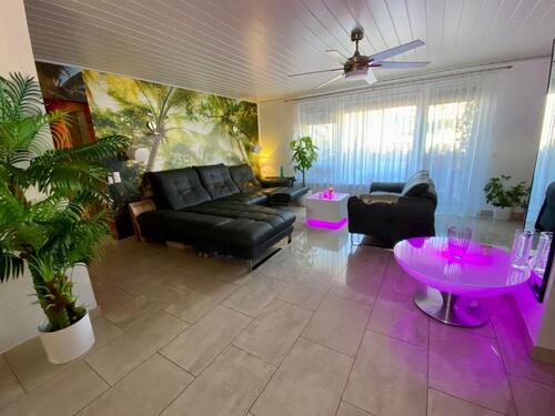 Foto - Repräsentatives 5-Zimmer-Wohnung in Schweinheim mit Wellness-Oase