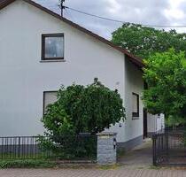 Großzügiges Haus mit großem Garten & Einliegerwohnung in Top-Lage - Walldorf