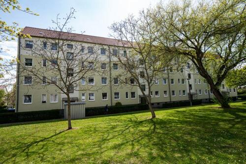 Foto - Erdgeschoss mit Balkon - 340,00&nbsp;EUR Kaltmiete, ca.&nbsp; 61,78&nbsp;m&sup2;