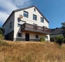 Sonnenhelles EinZweifamilienhaus mit einzigartiger Aussicht - Blankenheim