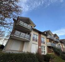 Hochwertig renovierte 3 Raum Wohnung mit Terrasse - Erxleben