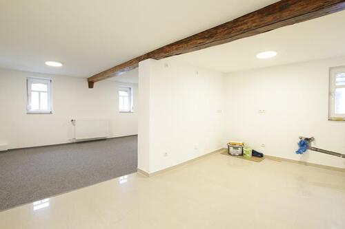 Foto - Sanierte Maisonettewohnung mit neuer Einbauküche & Loggia