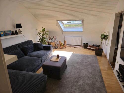 Foto - 2 Zimmer Küche Bad Dachgeschoss- Wohnung