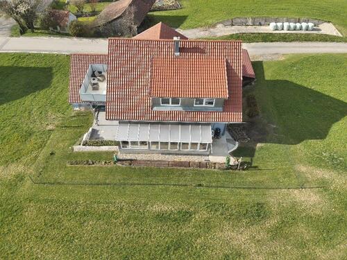 Foto - Mehrfamilienhaus, Wohnhaus in Lachen zum Kaufen