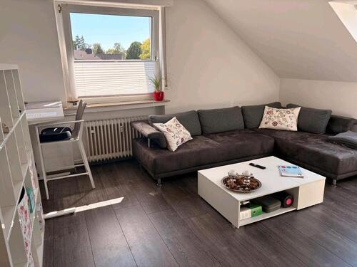 Foto - Stilvolle 2,5-Zimmer-Dachgeschosswohnung in gepflegtem Zustand
