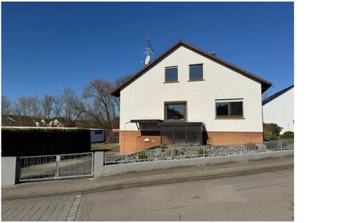 Foto - Einfamilienhaus mit 6 Zimmern und Garten in Hochdorf