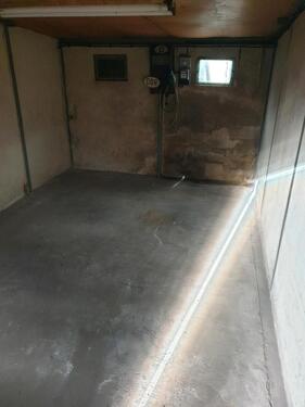 Foto - Garage mit Strom - 70,00 EUR Miete,