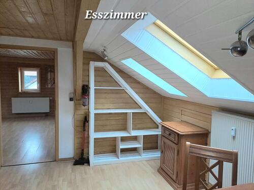 Foto - DG-Wohnung 4 Zimmer, EBK, Bad, teilmöbliert, sehr gemütlich
