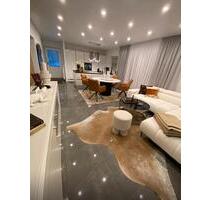 Exklusive, vollmöblierte 2-Zimmer Eigentumswohnung mit Terrasse - Friedrichsdorf