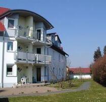 2-Zimmer-Wohnung + Terrasse + Garten + EBK + PKW-Stellplatz - Ebersdorf bei Coburg
