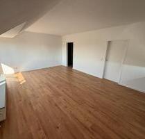 Frisch renovierte 3-Zimmer-Wohnung mit Balkon - Bad Salzuflen Ehrsen-Breden