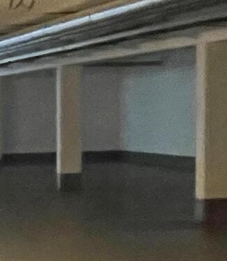 Foto - PKW Stellplatz in einer Tiefgarage