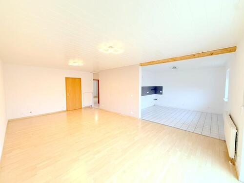 Foto - Helle 85m² Whg.frisch renoviert inkl. Vollbad,Gäste WC & Rolläden