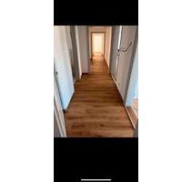 5 Raum Wohnung zu vermieten Modern und ruhige Lage im Grünen - Waltershausen