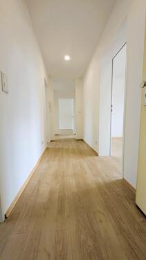 Foto - Helle 3-ZKB-Wohnung mit Balkon & Garage in Petersberg (36100)