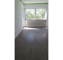 Helle, geräumige 3-Zi-Whg. mit Balkon in ruhiger Lage in Bad Königshofen - Bad Königshofen im Grabfeld