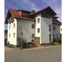 Großzügige Wohnung in Grasellenbach-Wahlen im Dreifamilienhaus