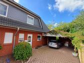 Foto - Attraktive DHH mit 5 Zimmern, überdachter Terrasse, PV, WP, FBH