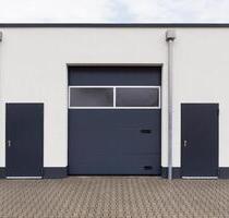 Garage, Halle, Stellplatz, für Wohnmobil Wohnwagen Boote Oldtimer - Puderbach