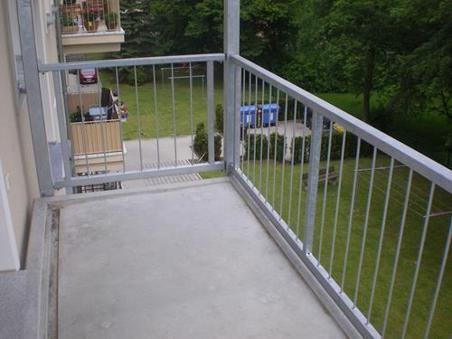 Foto - ** Großzügige 5-Zimmerwohnung mit Balkon, Wannenbad und Abstellraum in Toplage **