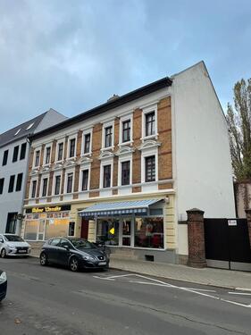 Foto - Frisch renovierte 3-Raum-Wohnung in denkmalgeschütztem Altbau – sofort bezugsfertig!