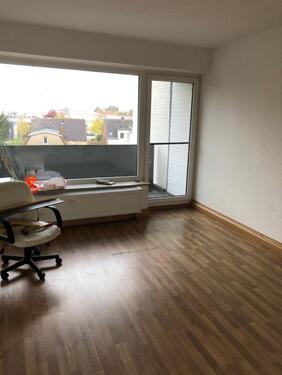 Foto - Helle 4-Zimmer-Wohnung mit Balkon – zentrumsnah – ab sofort!