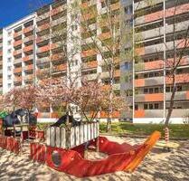 Neue Wohnung, neues Glück! Interessante 3-Zimmer-Wohnung mit Balkon - Dresden Altstadt