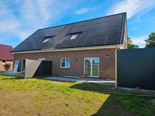Foto - Moderne DHH mit einem Garten in bester Lage in Wittmund
