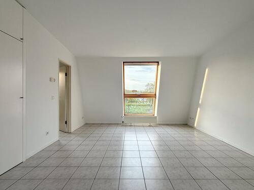 Foto - 2 Zimmer Dachgeschoßwohnung zur Miete in Frankfurt am Main