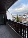 Foto - Frisch renovierte 4- Zimmerwohnung mit Balkon, neuer EBK & Garten